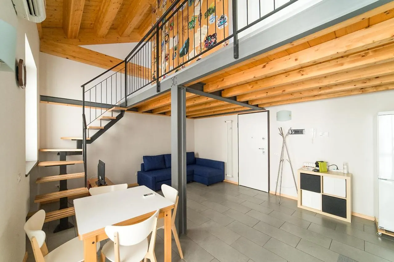 Hbhall Residenze Darsena Milan Apartment