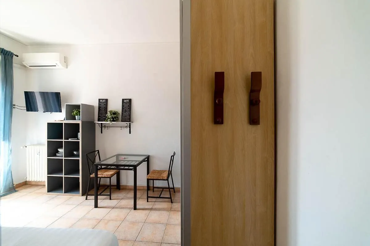 Hbhall Residenze Darsena Milan Italie