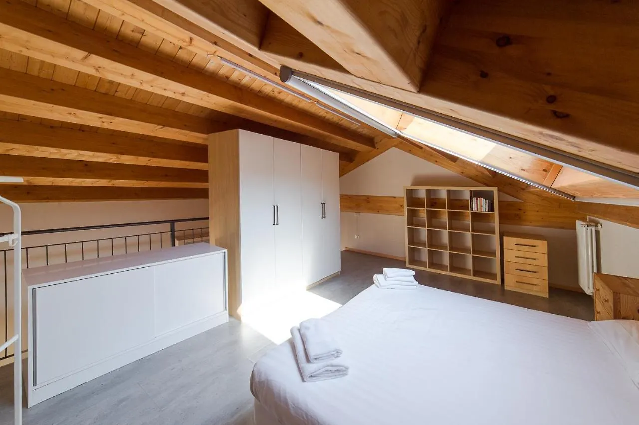Apartment Hbhall Residenze Darsena Milan