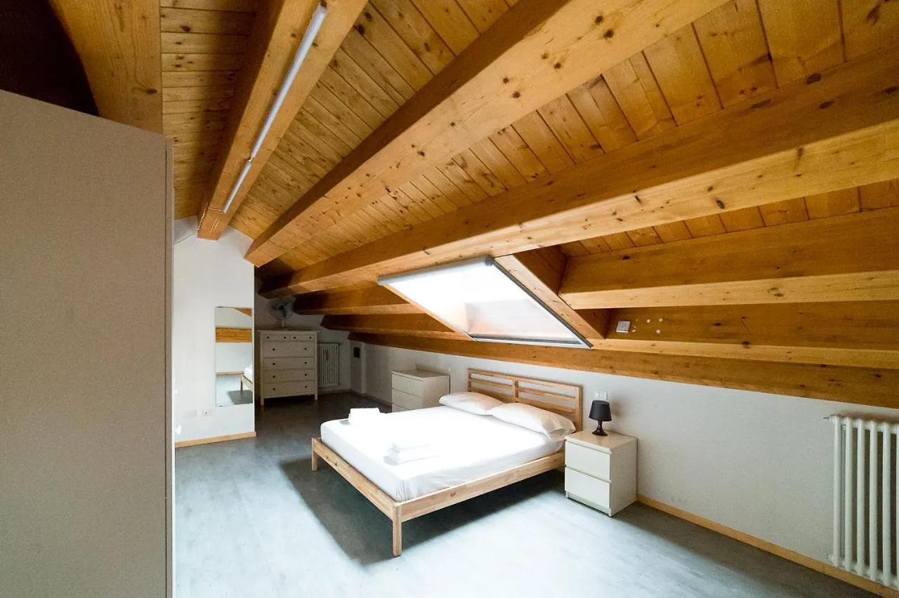 Hbhall Residenze Darsena Milan Apartment