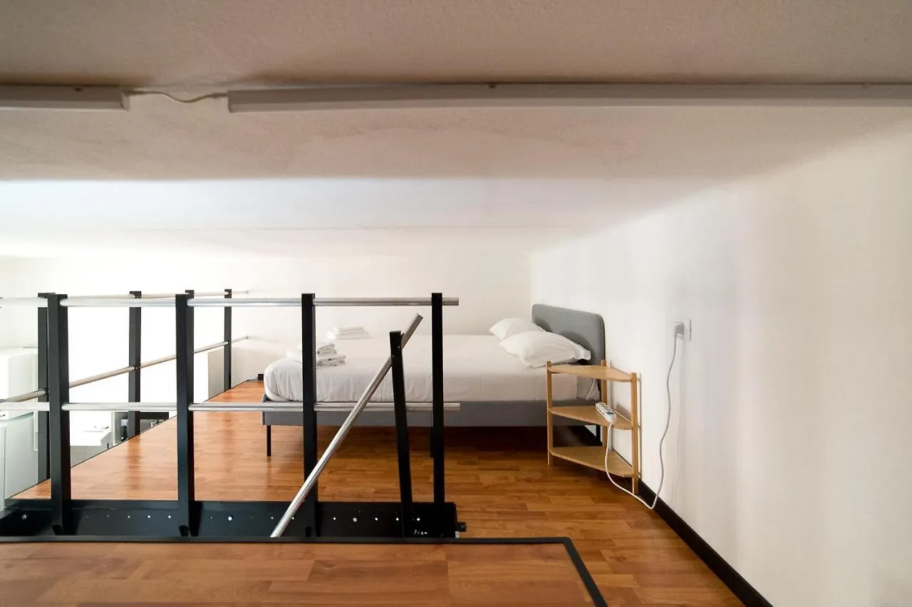 Hbhall Residenze Darsena Milan Apartment