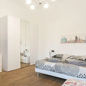 Apartment Borsieri 29 - Heart Of Isola, Milan