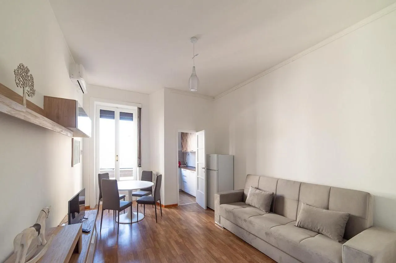 Hbhall Residenze Darsena Mediolan Włochy